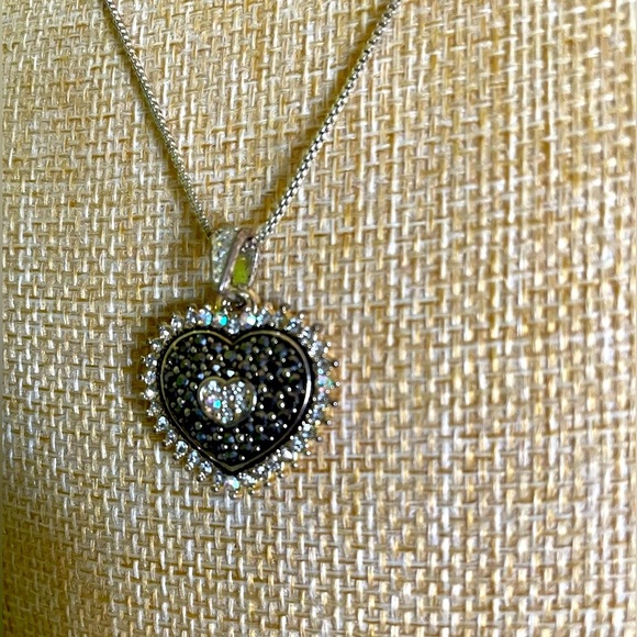 Sparkly Silver Heart Pendant Necklace - Picture 4 of 7